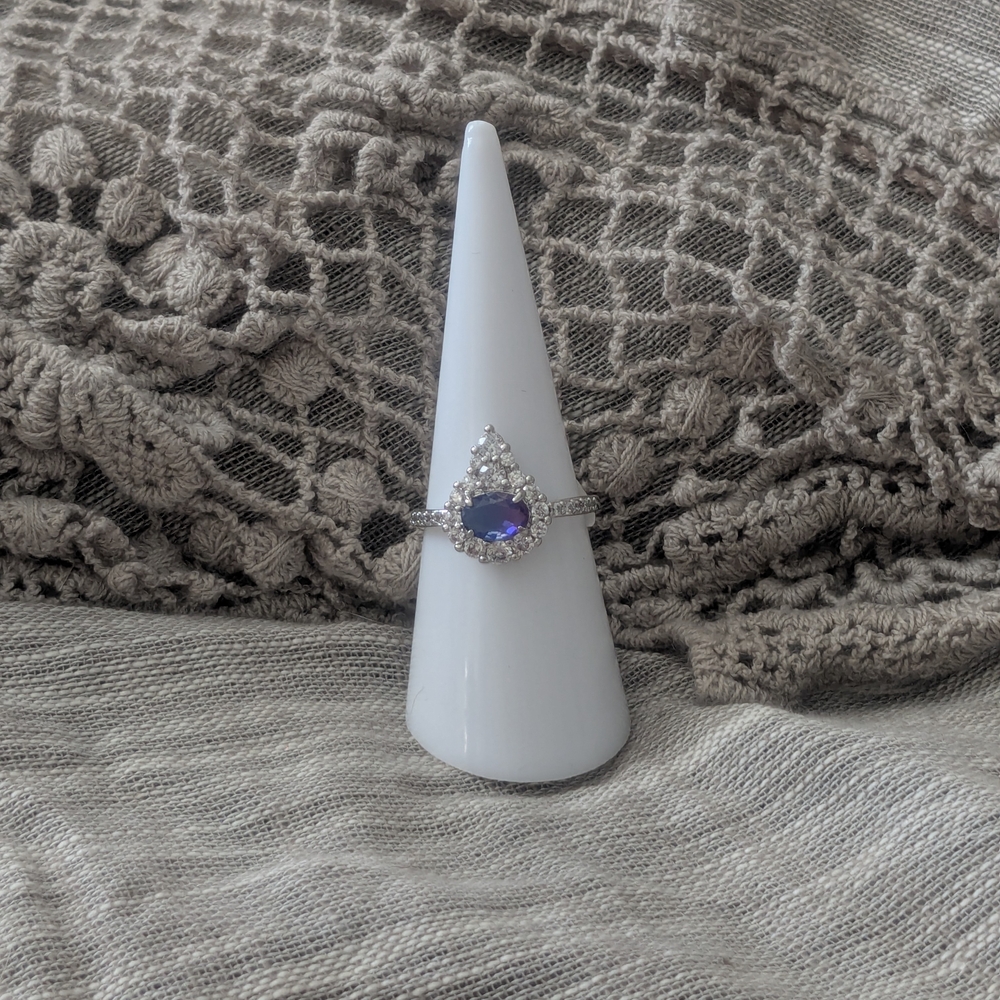 Elegant Silver and Purple Teardrop Ring